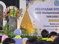 PELEPASAN SISWA KELAS XII SMK MUHAMMADIYAH 2 JATINOM BERLANGSUNG KHIDMAT DAN PENUH HARAPAN
